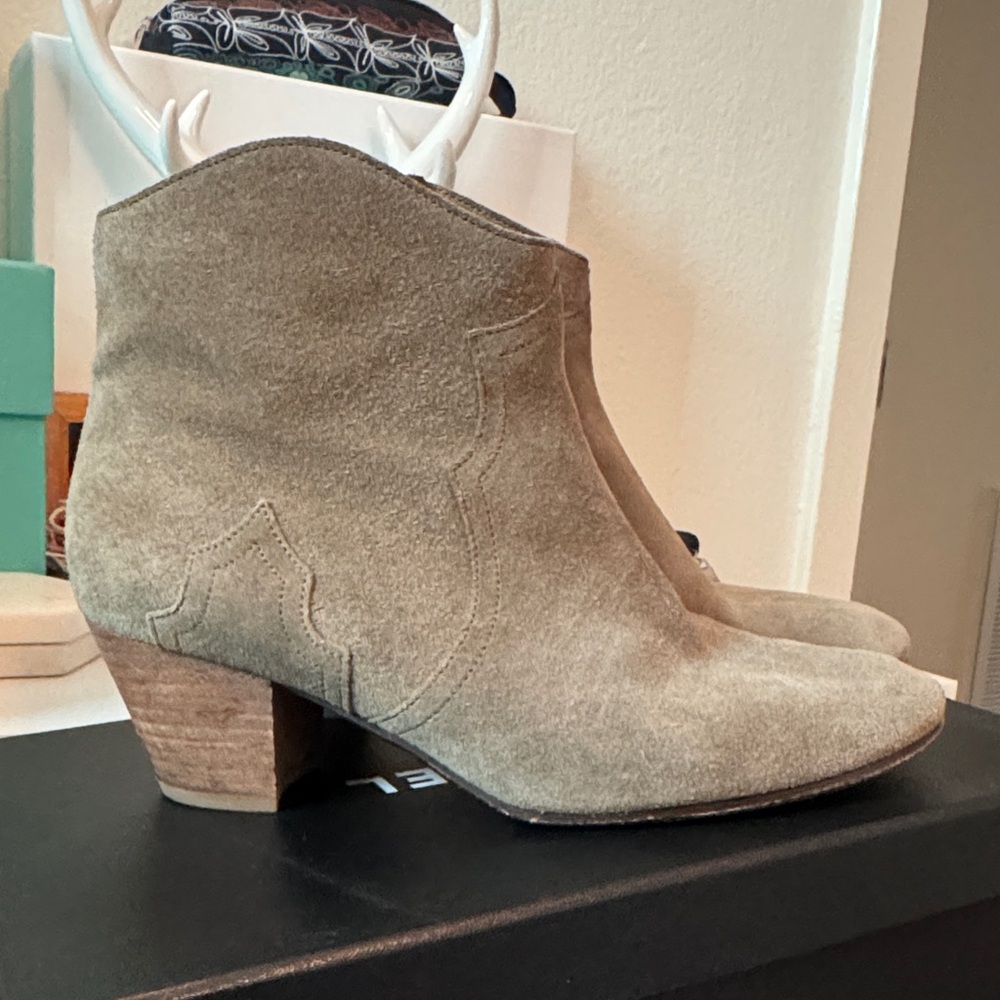 Isabel Marant Beige Suede Ankle Boots